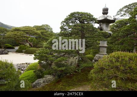 SHIMANE, JAPAN April 2018 : Japanischer Garten des Adachi Museums. Dieser japanische Garten gilt als der beste japanische Garten der Welt. Stockfoto