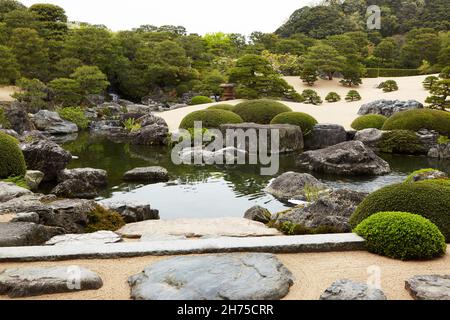 SHIMANE, JAPAN April 2018 : Japanischer Garten des Adachi Museums. Dieser japanische Garten gilt als der beste japanische Garten der Welt. Stockfoto