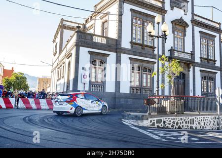 30 Pajari Sami (Fin), Salminen Marko (Fin), Ford Fiesta Rally4, Porvoon Autopalvelu, Aktion während der FIA ERC Rally Islas Canarias 8th, 2021 Runde der FIA European Rally Championship 18, vom 20. Bis 2021. November 2021 in Las Palmas de Gran Canaria, Spanien - Foto: Gregory Lenormand/DPPI/LiveMedia Stockfoto