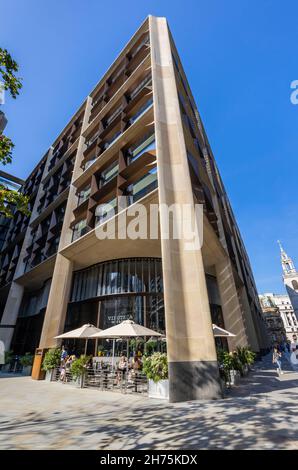 Vinoteca City Restaurant und Weinbar in der Bloomberg Arcade, Teil des Bloomberg-Gebäudes, London EC4 Stockfoto