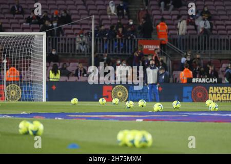 Barcelona, Spanien. 20th. November 2021. Barcelona, Spanien, November 20th 2021: Camp Nou vor dem Spiel, LaLiga Santander Spiel zwischen Barcelona und Espanyol im Camp Nou Stadion in Barcelona, Spanien. Rafa Huerta/SPP Credit: SPP Sport Press Photo. /Alamy Live News Stockfoto