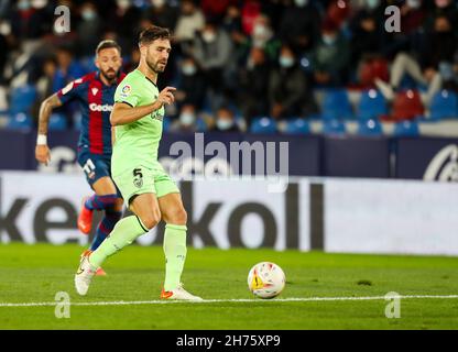 Yeray Alvarez von Athletic während des Fußballspiels der spanischen Liga zwischen Levante UD und Athletic Club Bilbao am 19. November 2021 im Ciutat de Valencia Stadion in Valencia, Spanien - Foto: Ivan Terron/DPPI/LiveMedia Stockfoto