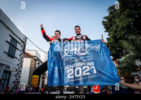 Pardo Siota Javier (Esp), Perez Fernandez Adrian (Esp), Suzuki Swift R4Lly S, Suzuki Motor Iberica, Portrait während der FIA ERC Rally Islas Canarias 8th, 2021 Runde der FIA European Rally Championship 18, vom 20. Bis 2021. November 2021 in Las Palmas de Gran Canaria, Spanien - Foto Alexandre Guillaumot / DPPI Stockfoto