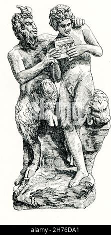 Diese Marmorstatue zeigt den gott Pan, der die Jugend Daphnis beim Spielen der Panflöten instruiert. Pan ist eine Figur aus der griechischen Mythologie, die ursprünglich ein pastoraler gott aus Arkadien war. Man glaubte, dass er in den Bergen und Wäldern Griechenlands wohnte und galt als Schutzpatron der Hirten. Er wird mit den Hörnern und Beinen einer Ziege und animalischen Gesichtszügen dargestellt. Daphnis war ein sizilianischer Hirte und der Erfinder der bukolischen Poesie. Er versprach seine Liebe einer NAIAS-Nymphe, aber nachdem er sie mit einer anderen Frau betrogen hatte, wurde er geblendet und fiel von einer Klippe in den Tod. Die bukolischen Dichter sangen von Stockfoto