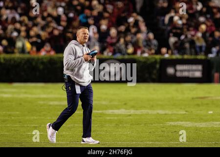 Columbia, SC, USA. 20th. November 2021. Auburn Tigers Cheftrainer Bryan Harsin im zweiten Quartal gegen die South Carolina Gamecocks beim SEC-Matchup im Williams-Brice Stadium in Columbia, SC. (Scott Kinser/Cal Sport Media). Kredit: csm/Alamy Live Nachrichten Stockfoto