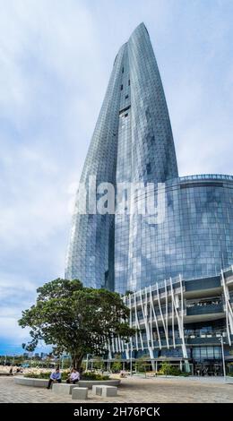 Blick auf den 270 Meter hohen Wolkenkratzer von Crown Sydney in Barangaroo, Sydney, New South Wales, Australien Stockfoto