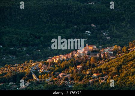 ALPES-MARITIMES (06), REGIONALER NATURPARK PREALPES D'AZUR, LE BAR-SUR-LOUP Stockfoto