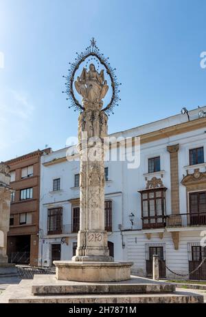 Plaza de la Asuncion y monumento a la Asunción de la Virgen en Jerez de la Frontera, Cádiz Stockfoto