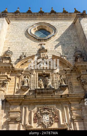 Portada y detalles de la Catedral de Nuestro Señor San Salvador de Jerez de la Frontera Stockfoto