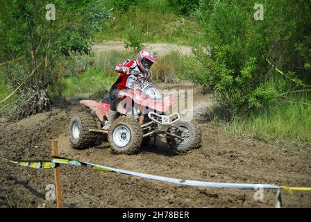 Motor Cross Bike bei einem Rennen auf einem alten Müllhalden in Paderborn Stockfoto