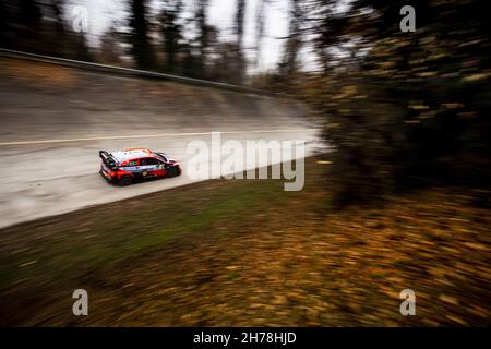 06 Sordo Dani (Spa), Carrera Candido (Spa), Hyundai Shell Mobis World Rally Team, Hyundai i20 Coupe WRC, Aktion während der ACI Rally Monza, 12. Lauf der FIA WRC 2021, FIA World Rally Championship, vom 18. Bis 21. November 2021 in Monza, Italien - Foto: Nikos Katikis/DPPI/LiveMedia Stockfoto