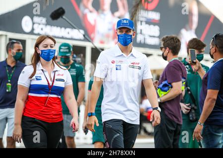 SCHUMACHER Mick (ger), Haas F1 Team VF-21 Ferrari, Portrait während des Formel 1 Ooredoo Qatar Grand Prix 2021, 20th Lauf der FIA Formel 1 Weltmeisterschaft 2021 vom 19. Bis 21. November 2021 auf dem Losail International Circuit, in Lusail, Katar - Foto: Florent Gooden/DPPI/LiveMedia Stockfoto