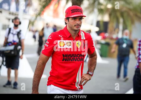 SAINZ Carlos (Spa), Scuderia Ferrari SF21, Portrait Interview während des Formel 1 Ooredoo Qatar Grand Prix 2021, 20th Runde der FIA Formel 1 Weltmeisterschaft 2021 vom 19. Bis 21. November 2021 auf dem Losail International Circuit, in Lusail, Katar - Foto: Florent Gooden/DPPI/LiveMedia Stockfoto