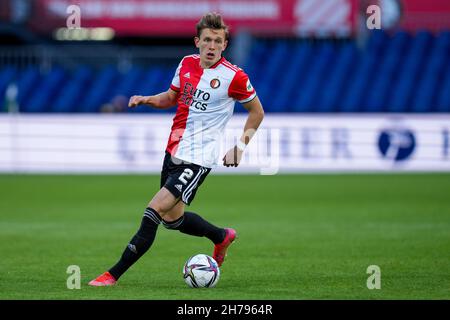 ROTTERDAM, NIEDERLANDE - 21. NOVEMBER: Marcus Holmgren Pedersen von Feyenoord Rotterdam während des niederländischen Eredivisie-Spiels zwischen Feyenoord Rotterdam und PEC Zwolle im Stadion Feijenoord De Kuip am 21. November 2021 in Rotterdam, Niederlande (Foto: Yannick Verhoeven/Orange Picles) Stockfoto