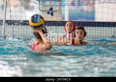 Schwimmbad Polo Natatorio, Rom, Italien, 21. November 2021, A. Cocchiere (SIS Roma) während des Spiels Lille UC gegen SIS Roma - Waterpolo EuroLeague Women Stockfoto