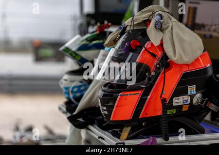 Sebring, USA. 20th. November 2021. Morning Session, 2nd Tage 24h Series powered by Hankook. Der Fahrplan umfasst Haltestellen in den USA vom 19. Bis 21. November 2021. Rennwagen aus den vielen Ländern, wie Deutschland, USA, Frankreich, Niederlande, Rumänien, Dänemark, Kanada, Spanien, Großbritannien, Italien; in vielen verschiedenen Klassen: GT4, 991, GTX, GT3, TCR, TCX, P4. (Foto von Yaroslav Sabitov/YES Market Media/Sipa USA) Quelle: SIPA USA/Alamy Live News Stockfoto