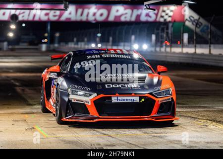 Sebring, USA. 20th. November 2021. Night Session 499 Lionspeed by CarCollection Motorsport Audi R8 LMS GT4:Jose Garcia, Daniel Miller, Patric Niederhauser, Patrick Kolb während DER SERIE 24h powered by Hankook. Der Fahrplan umfasst Haltestellen in den USA vom 19. Bis 21. November 2021. Rennwagen aus den vielen Ländern, wie Deutschland, USA, Frankreich, Niederlande, Rumänien, Dänemark, Kanada, Spanien, Großbritannien, Italien; in vielen verschiedenen Klassen: GT4, 991, GTX, GT3, TCR, TCX, P4. (Foto von Yaroslav Sabitov/YES Market Media/Sipa USA) Quelle: SIPA USA/Alamy Live News Stockfoto