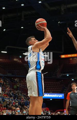 Mailand, Italien. 21st. November 2021. Giordano Bortolani (Nutribullet Treviso Basket) während Der A/X Armani Exchange Milano vs Nutribullet Treviso Basket, Italienischer Basketball Eine Serie Championship in Mailand, Italien, November 21 2021 Credit: Independent Photo Agency/Alamy Live News Stockfoto