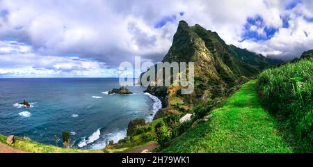 Madeira Island, unglaubliche Schönheit Natur Landschaft. Aussichtspunkt (Miradouro) von Sao Cristovao mit beeindruckendem Felsen. Boaventura , nördlicher Teil der Insel Stockfoto