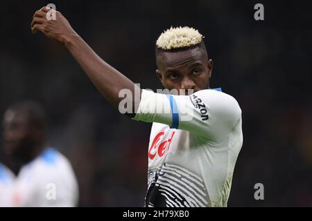 Mailand, Italien. 21st. November 2021. Victor Osimhen vom SSC Napoli reagiert während des Serie-A-Spiels bei Giuseppe Meazza, Mailand. Bildnachweis sollte lauten: Jonathan Moscrop/Sportimage Kredit: Sportimage/Alamy Live News Stockfoto