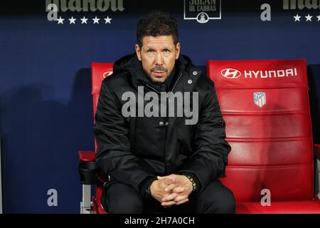 Diego Pablo Simeone, Cheftrainer von Atletico de Madrid während des Fußballspiels der spanischen Meisterschaft La Liga zwischen Atletico de Madrid und CA Osasuna am 20. November 2021 im Wanda Metropolitano Stadion in Madrid, Spanien - Foto: IRH/DPPI/LiveMedia Stockfoto