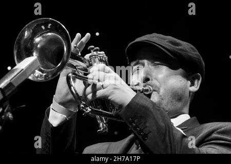 Andy Davies spielt Trompete mit Tony Kofi Quintett, Scarborough Jazz Festival 2021, UK Stockfoto