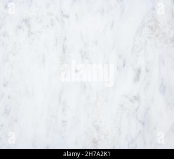 Detaillierter weißer Marmorstein Hintergrund. Marmor mit natürlichem Muster für Innenarchitektur oder abstrakten Hintergrund. Stockfoto