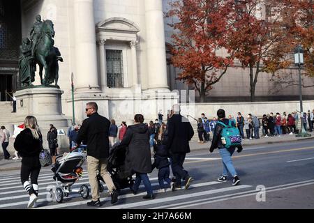 Die Statue des ehemaligen US-Präsidenten Theodore Roosevelt wird nach North Dakota, New York, NY, USA, ziehen Stockfoto