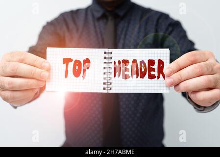 Schreiben mit dem angezeigten Text Kopfzeile. Business Approach Text am oberen Rand einer Seite in einem elektronischen Dokument oder in einem Ausdruck, in dem neue Pläne und Ideen vorgestellt werden Stockfoto