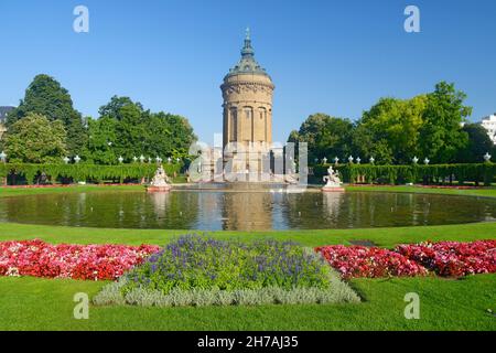 DEUTSCHLAND, BADEN-WÜRTTEMBERG, MANNHEIM, FRIEDRICHSPLATZ, WASSERTURM Stockfoto