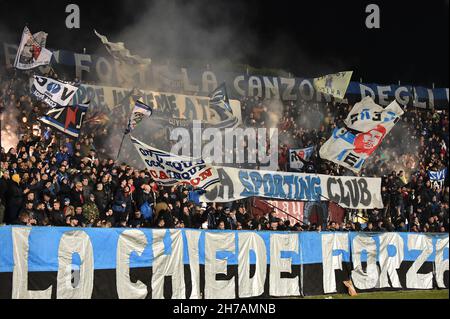 Arena Garibaldi, Pisa, Italien, 21. November 2021, Fans von Pisa während AC Pisa gegen Benevento Calcio - Italienische Fußballmeisterschaft Liga BKT Stockfoto