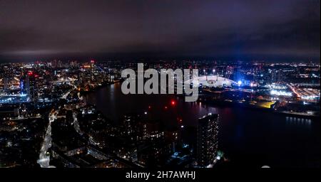 Vogelperspektive auf den berühmten Canary Wharf Wolkenkratzer-Komplex, Isle of Dogs in London Stockfoto