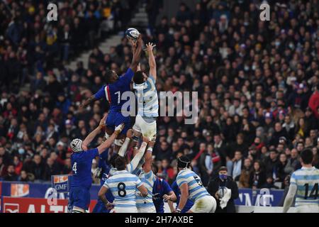 Cameron Woki (#7) im Kampf gegen Frankreich und Argentinien bei den Rugby Autumn Internationals 2021 am Freitag, den 6. November 2021. Frankreich besiegte Argentinien mit 29:20. (Jiro Mochizuki / Bild des Sports) Stockfoto