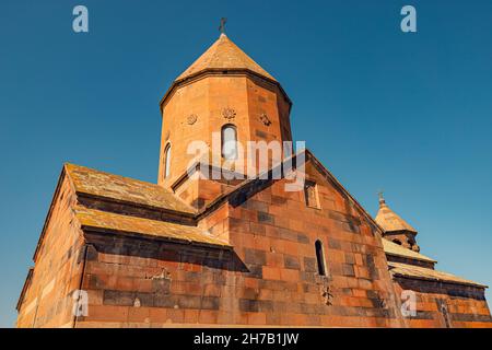 Khor Virap Armenisches Klostergebäude und Kirche. Reise- und religiöse Reiseziele Konzept Stockfoto