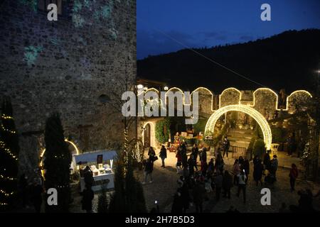 21. November 2021, Limatola, Kampanien/Benevento, Italien: Mittelalterliches Dorf Limatola in der Provinz Benevento Weihnachtsmärkte. (Bild: © Salvatore Esposito/Pacific Press via ZUMA Press Wire) Stockfoto