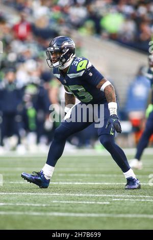 Seattle, USA. Seattle, WA, USA. 21st. November 2021. Seattle Seahawks sicherte Jamal Adams (33) während eines Spiels zwischen den Arizona Cardinals und Seattle Seahawks im Lumen Field in Seattle, WA. Die Kardinäle gewannen 23-13. Sean Brown/CSM/Alamy Live News Credit: CAL Sport Media/Alamy Live News Stockfoto