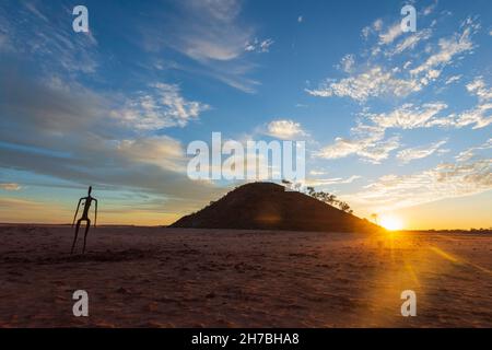 Stimmungsvoller Sonnenaufgang über dem Lake Ballard, Western Australia, WA, Australien Stockfoto