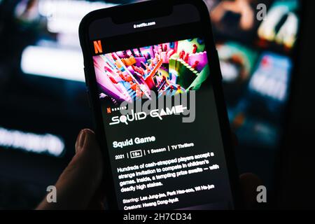 Logo der Squid Game tv-Serie von Netflix auf dem iPhone. Stockfoto