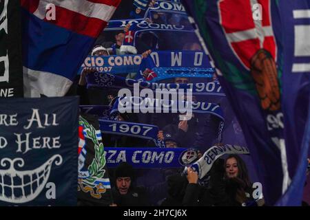 Stadio Brianteo, Monza (MB), Italien, 21. November 2021, Como-Fans beim AC Monza gegen Como 1907 - Italienische Fußball-Liga BKT Stockfoto