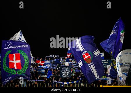 Stadio Brianteo, Monza (MB), Italien, 21. November 2021, Como-Fans beim AC Monza gegen Como 1907 - Italienische Fußball-Liga BKT Stockfoto