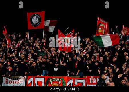 Stadio Brianteo, Monza (MB), Italien, 21. November 2021, AC Monza Fans während AC Monza gegen Como 1907 - Italienische Fußball-Liga BKT Stockfoto