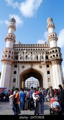 Rückseite von Charminar, Hyderabad, Telangana . Erbaut im Jahr 1591 ist es ein Denkmal und eine Moschee Stockfoto