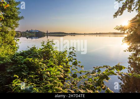 Plön: großer Plöner See, Schloss Plön, Kirche Nikolaikirche in Holsteinische Schweiz, Holsteinische Schweiz, Schleswig-Holstein, Deutschland Stockfoto