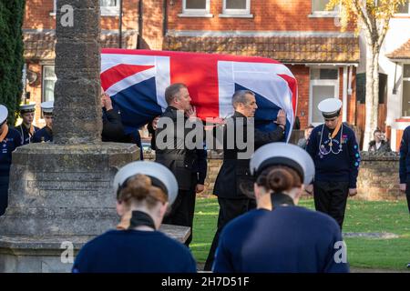 Southend on Sea, Großbritannien. 22nd. November 2021. Prittlewell Essex 22nd Nov 2021 Trauerfeier für Sir David Amess in der St. Mary's Church Prittlewell, Essex Credit: Ian Davidson/Alamy Live News Stockfoto