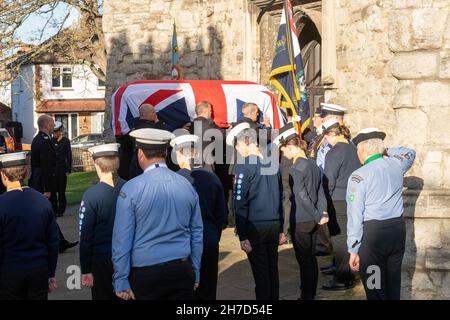 Southend on Sea, Großbritannien. 22nd. November 2021. Prittlewell Essex 22nd Nov 2021 Trauerfeier für Sir David Amess in der St. Mary's Church Prittlewell, Essex Credit: Ian Davidson/Alamy Live News Stockfoto