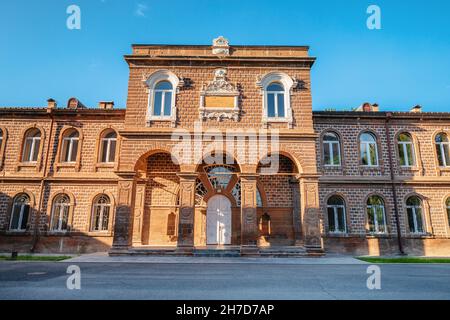 18. Mai 2021, Vagharshapat, Armenien: Gevorkian Theological Seminary Building in Etchmiadzin Complex. Ein großes religiöses Zentrum für die Ausbildung von Priestern Stockfoto