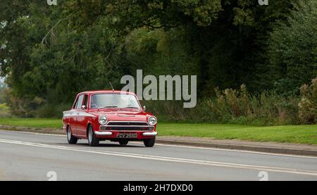 1966 roter Ford Cortina Stockfoto