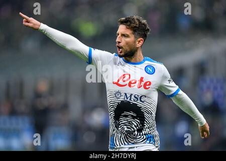 Mailand, Italien. 21st. November 2021. Dries Mertens von Neapel gesehen während der Serie Ein Spiel zwischen Inter und Napoli bei Giuseppe Meazza in Mailand. (Foto: Gonzales Photo/Alamy Live News Stockfoto