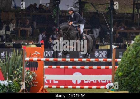 Monterrey Mexico mit Daniel Bluman und Ubiluc beim Grand Prix 1,55m Stockfoto