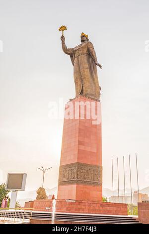 Khujand, Provinz Sughd, Tadschikistan. 20. August 2021. Das Ismail Samani Monument in Khujand. Stockfoto